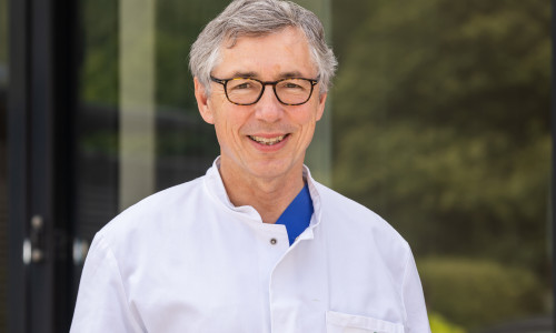 Chefarzt Prof. Dr. med. Peter Hammerer.