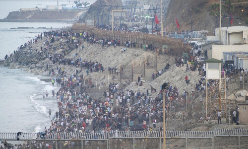 Massenandrang an der Grenze zu Ceuta am 31.07.2026