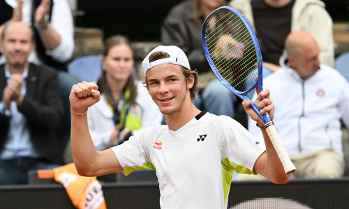 Der deutsche Youngster Niels McDonald ist in die zweite Hauptrunde eingezogen.