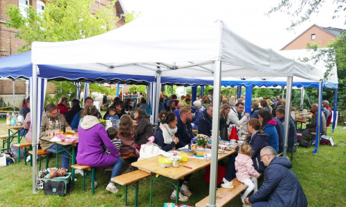 Der Bürgerbrunch im Pfarrgarten ist im August geplant.