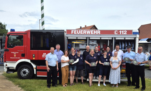 Unter anderem wurde die Feuerwehr Groß Lafferde mit Hygienetaschen ausgestattet.