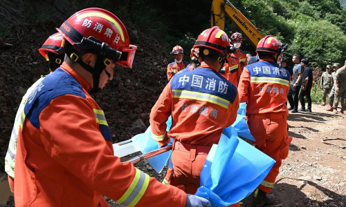 Rettungskräfte in Gansu am 07.07.2026