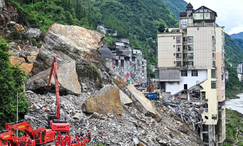 Rettungseinsatz nach Erdrutsch nahe Chongqing am 18.07.2026