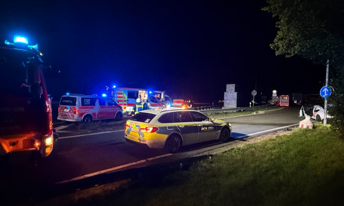 Am frühen Sonntagmorgen kam es auf der A2 zu einem schweren Unfall.