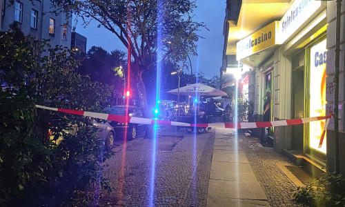 Polizei in der Berliner Graefestraße am 07.08.2026