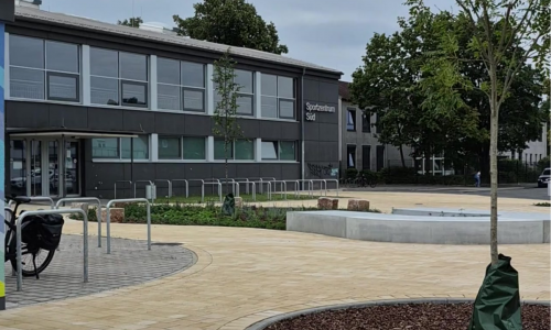 Das „Eingangstor“ zum Südstadt-Campus ist fertig.