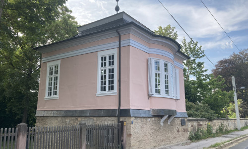 Sanierte Fassaden des Pavillons.