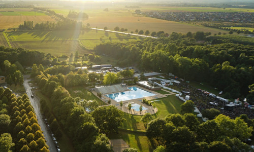 Im Freibad Raffteich gelten an den Konzerttagen besondere Öffnungszeiten.
