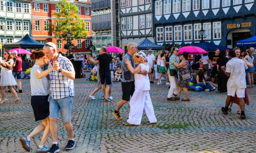 Der Stadtmarkt verwandelt sich wieder in eine große Tanzfläche.