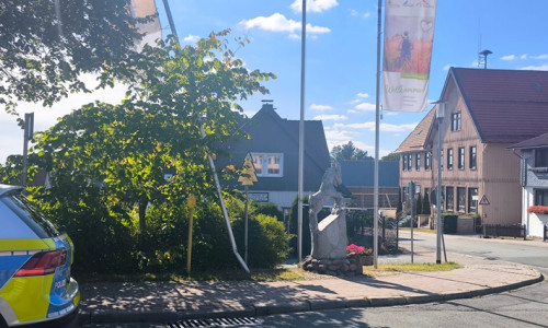 In Hohegeiß wurde einen Fahnenmast beschädigt