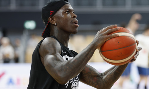 Dennis Schröder wird Ehrenbürger von Braunschweig.
