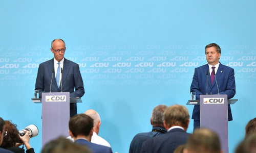 Friedrich Merz und Sven Schulze am 07.09.2026