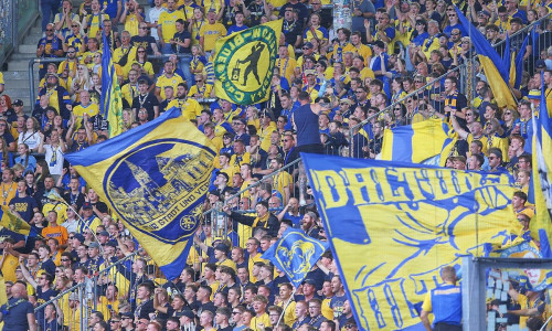 Fans von Eintracht Braunschweig (Archiv)