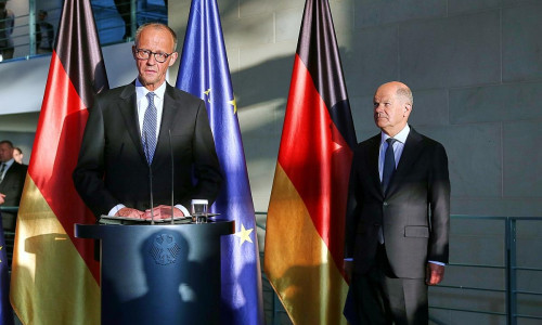 Friedrich Merz und Olaf Scholz (Archiv)
