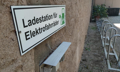 Ladestation für Elektrofahrräder (Archiv)