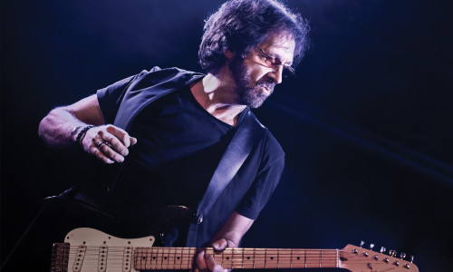 Er wandelt auf den Spuren von Eric Clapton: Cliff Stevens. Jetzt gastiert er in Goslar.