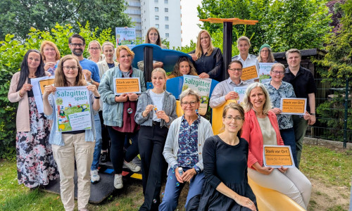 Die Akteure des Bündnisses Leben mit Kindern zu ihrer 100. Sitzung Anfang 2026