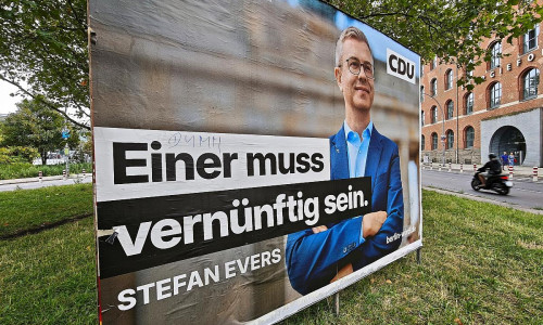 Wahlplakat mit Stefan Evers (Archiv)