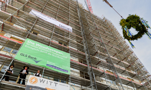Die Woodscraper feiern Richtfest.