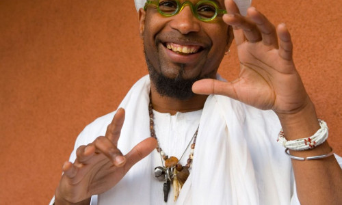 Der weltweit renommierte Jazz-Pianist Omar Sosa könnte bald in einem Dorf im Landkreis Gifhorn auftreten