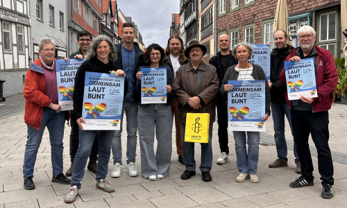 Das Wolfenbütteler Bündnis für Demokratie und Vielfalt lädt zum Demokratiefest in den Großen Zimmerhof ein.