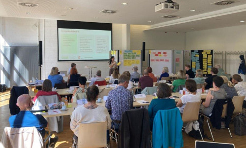 Die Stadt Wolfenbüttel gab am Dienstag den offiziellen Startschuss für das Modellvorhaben „Gemeinsam für Pflege & Planetare Gesundheit“.