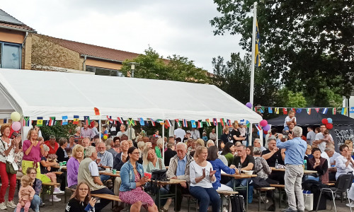 Wie beim ersten Fest der Kulturen 2023 freuen sich alle auf eine Feier im Zeichen der Begegnung, des kulturellen Austauschs und des fröhlichen Miteinanders.