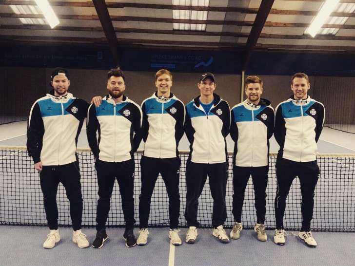 Die Herren des BTHC: (v.l.) Spieler und Teammanager Julian Gries, Trainer Kristijan Mikulec, Julian Göhringer, Daniel Höppner, Jan Broszka und Patrick Bauer. Foto: privat
