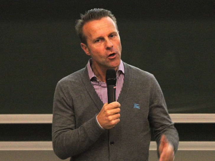 Referierte vor Vertretern seiner Zunft: Peter Gagelmann. Foto: Frank Vollmer