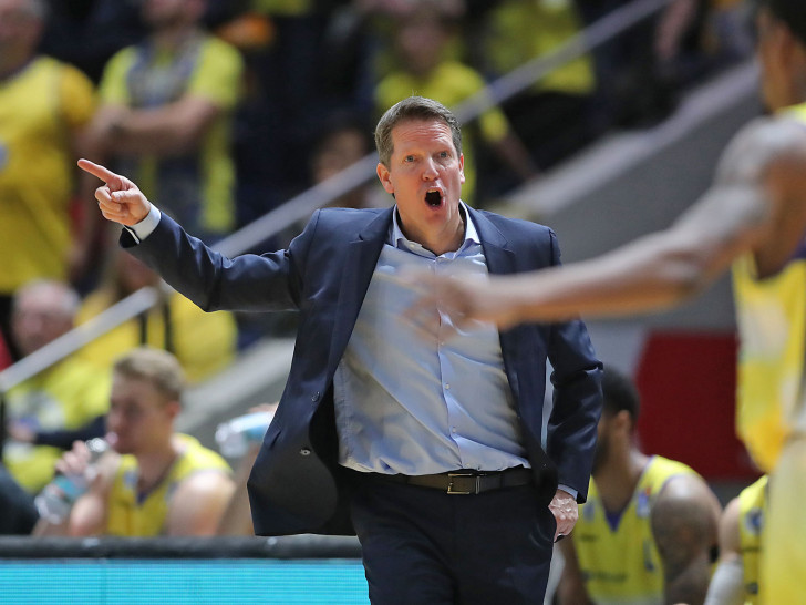 War enttäuscht: Basketball Löwen-Trainer Frank Menz. Foto: Agentur Hübner/Archiv