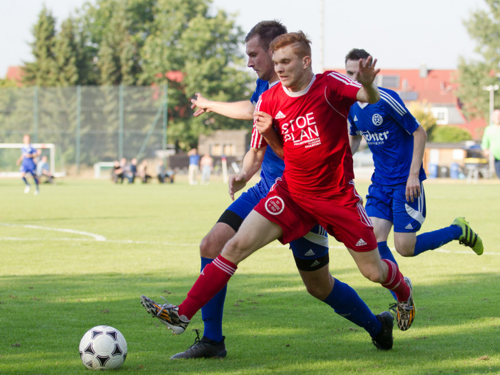 Lengedes Offensivspieler Justin Folchmann erzielte das entscheidende Tor zum Finale. Fotos: Reinelt/PresseBlen.de