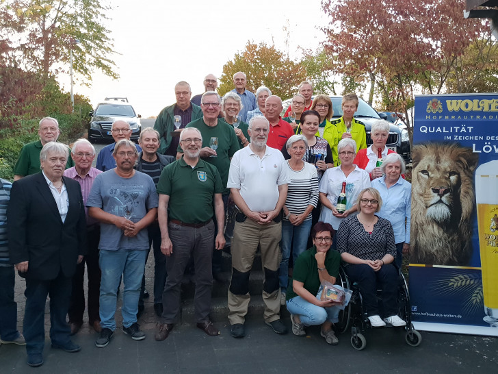 Die Gewinner des "WOLTERS"-Herbstpokals und des Glücksschießens. Foto: Peter G. Matzuga