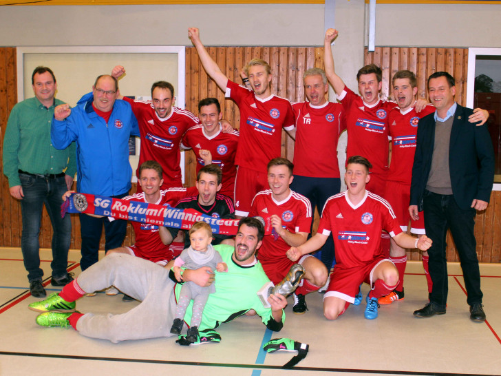 Verdienter Turniersieger: Die SG Roklum/Winnigstedt. Foto: Bernd-Uwe Meyer