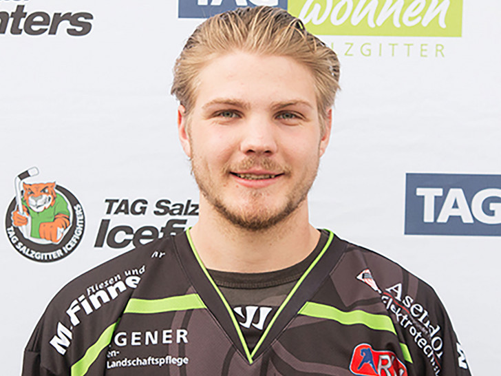 Delf Sinnecker bleibt bei den Icefighters. Foto: Jens Bartels