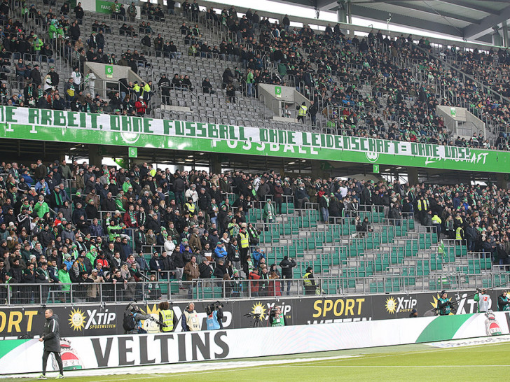 So sah der Fan-Protest, auf den sich der Taz-Artikel bezog, im Spiel gegen Bayern München aus. Foto: Agentur Hübner
