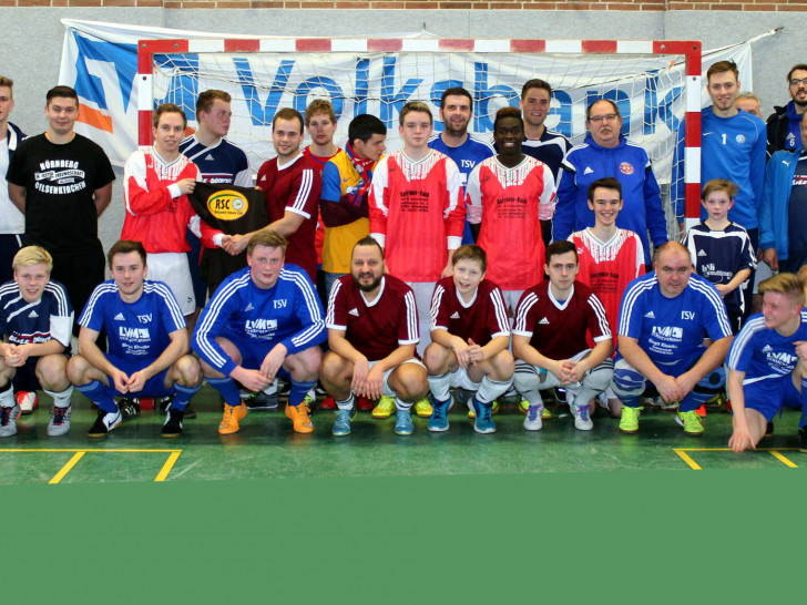 Die Turnierteilnehmer hatten sichtlich Spaß. Foto: Bernd-Uwe Meyer
