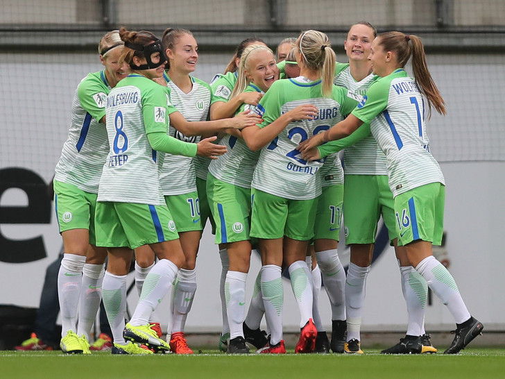 Ohne Probleme in der Runde der letzten Acht: VfL Wolfsburgs Fußball-Frauen. Foto. Agentur Hübner/Archiv