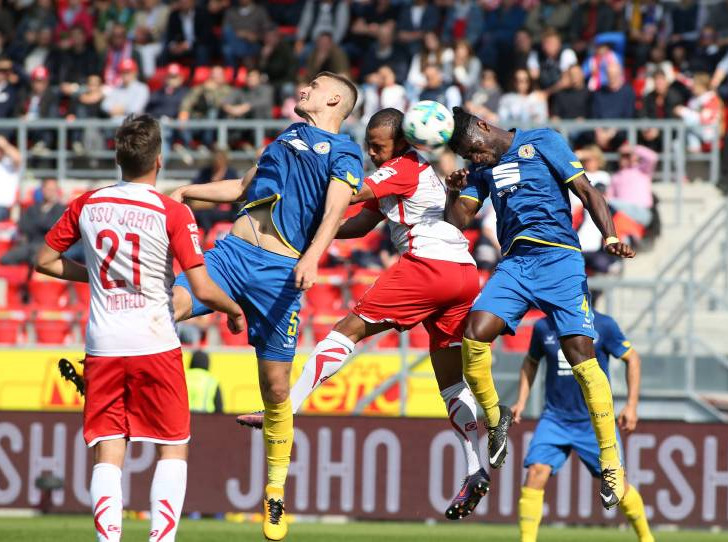 Kuriose Niederlage für Eintracht Braunschweig in Regensburg. Foto: imago/Eibner