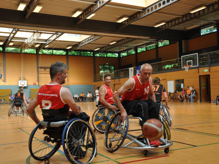Rollstuhlbasketball ist nur eines der inklusiven Anbegote. Foto: MTV Braunschweig