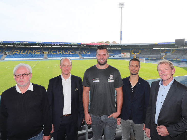 Freuen sich auf 2020 (v.l.): Manfred Mamontow, Christian A. Geiger, Martin Wierig, Marco Buxmann, Andreas Ull. Foto: Agentur Hübner