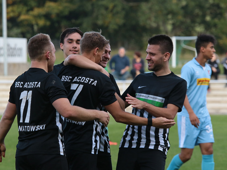 Torhungrig: BSC Acosta. Foto: Vollmer