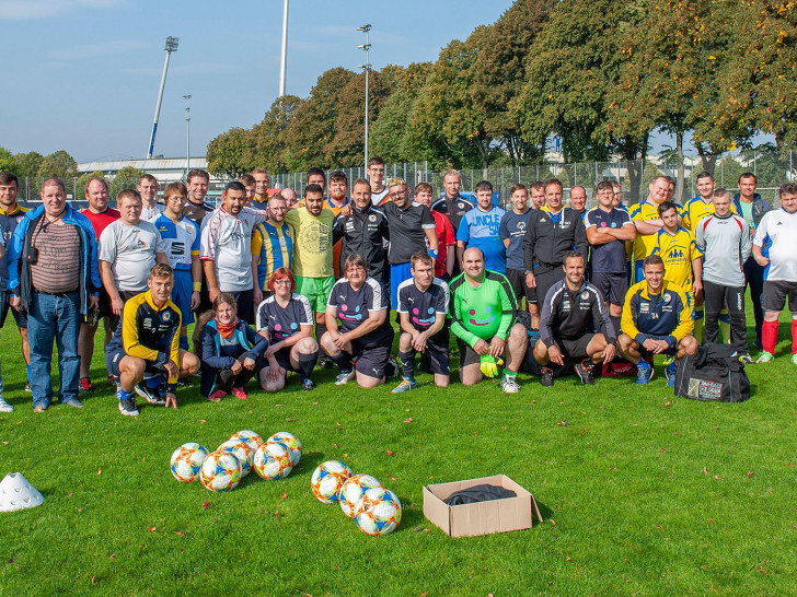 Ein Fußball-Training für Athletinnen und Athleten mit geistiger Behinderung. Foto: imagemoove
