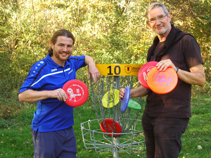 Veranstalter Andreas Martin (links) und Wolfgang Philippsen (BSF) blicken zuversichtlich auf das rosige Jubiläum bei der 10. Salzgitter Island Challenge. Foto: Veranstalter/privat