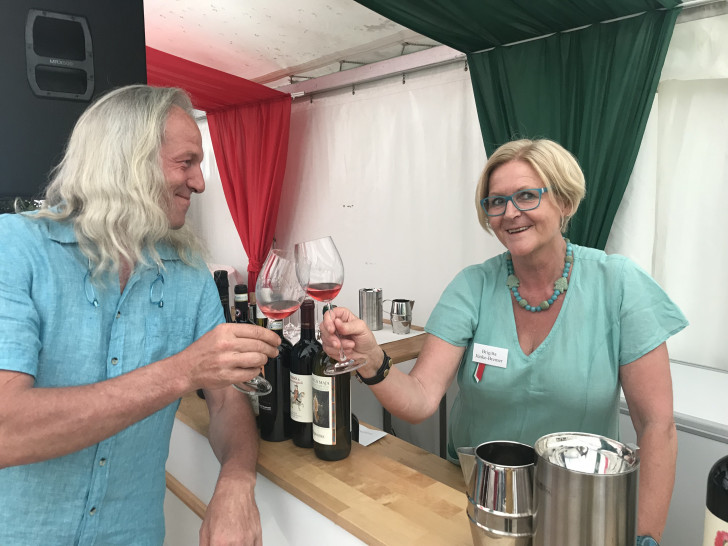 Alle zwei Jahre richtet das Weinhaus und die Fattoria Harald L. Bremer ein großes Weinfest aus. Alle Bilder: Andreas Molau.