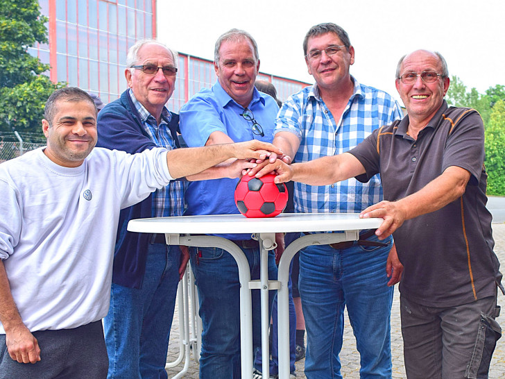 v.l.n.r.: Halef Acar; Klaus Schempershauwe; Christian Biel; Matthias Weber; Michael-Holger Tiburczy. Foto: Hans-Heinrich Brandes