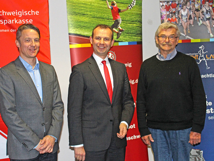 Neue, starke Partnerschaft: Jörg Diekmann (Geschäftsführer MTV), Silvester Plotka (Bereichsleiter BLSK) und Otto Schlieckmann (Präsident MTV Braunschweig). Foto: Frank Vollmer