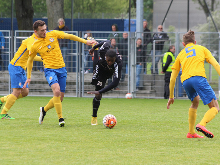 Auffälligster Akteur der Gäste: Narciso Jorge Lubaca. Foto: Vollmer