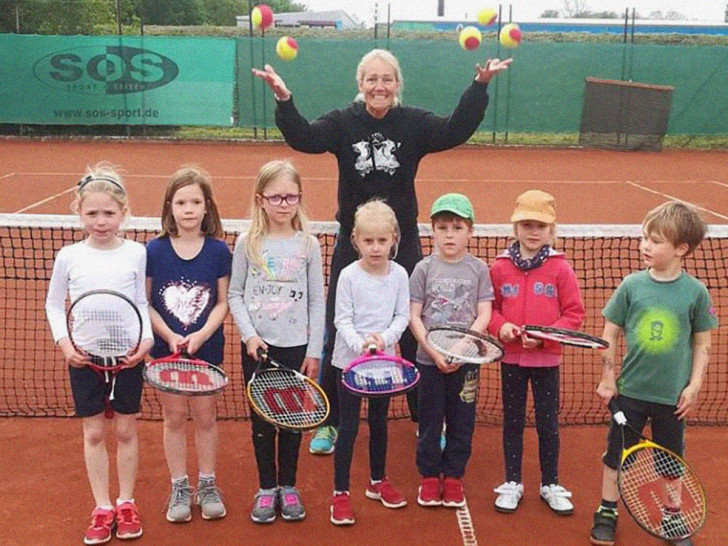 Noch sind Plätze fei in der Tennis-Jugens der Wolfenbütteler Eisenbahner. Foto: Verein