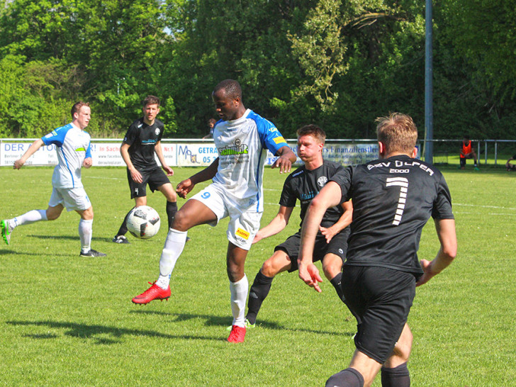 Tahir Darboe (am Ball) traf dreifach. Fotos: Frank Vollmer