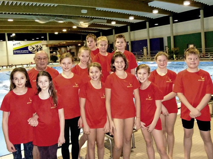 Gute Ergebnisse in Salzgitter: Die Schwinnerinnen und Schwimmer des MTV. Foto: privat
